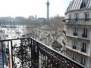 Hotel Petit Bastille Ольне-су-Буа Экстерьер фото